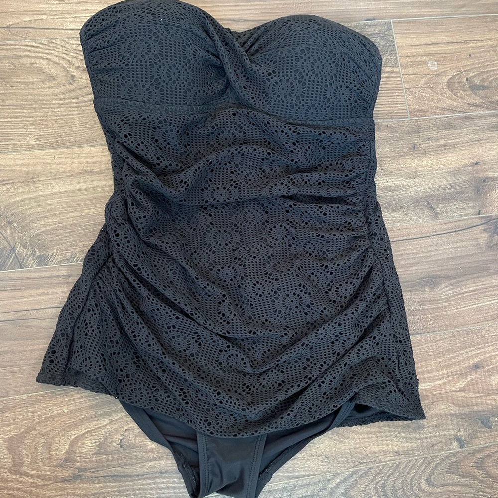 Strapless one piece swimsuit